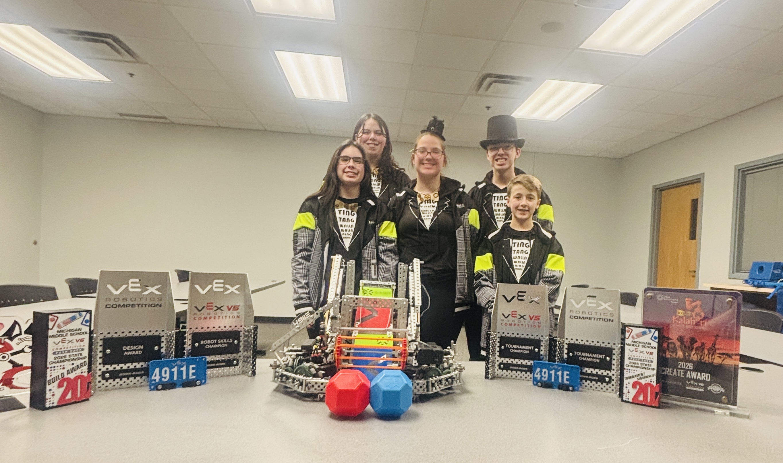 RoboTZ Team Photo 17